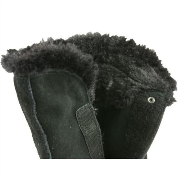 NIB Converse Chuck Taylor All Star Beverly Mid Boots Black Fur Classic Sneaker 6 - Picture 5 of 8